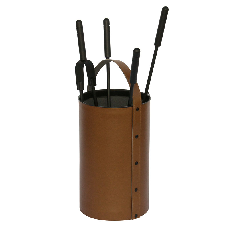 Brown leather accessory holder – round with 4 tools